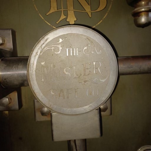 1906-mosler-safe1 (12)